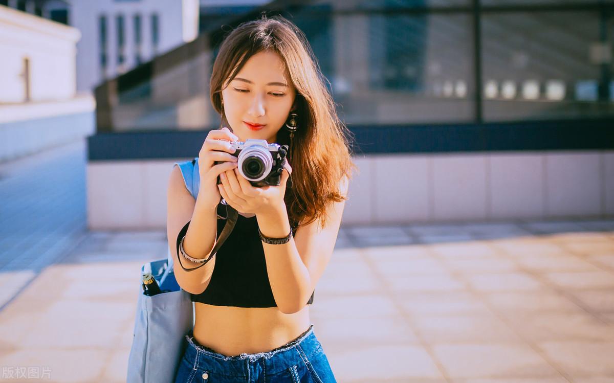 哄女孩子的方法（怎样成为哄女人高手？5个高情商小技巧）
